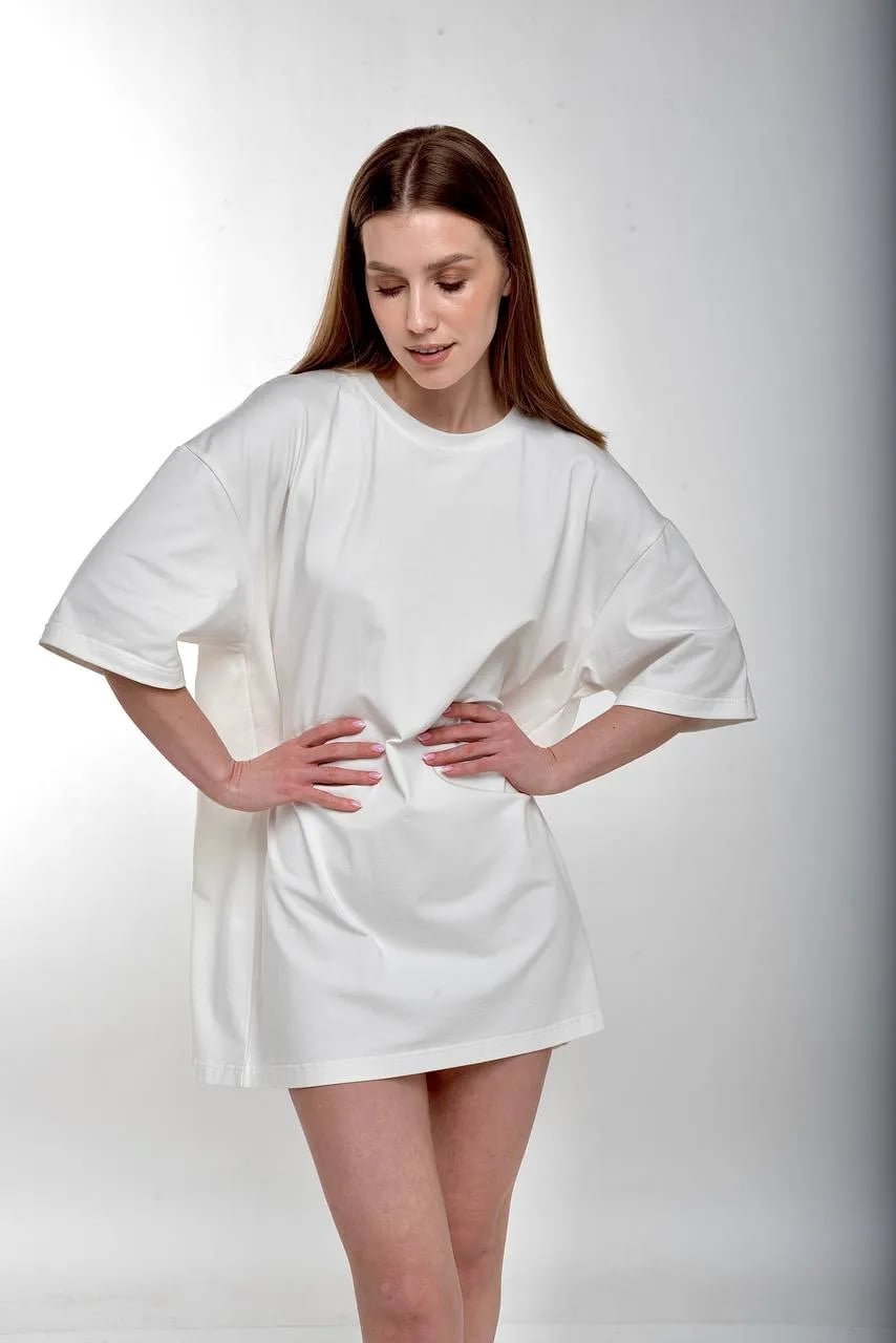 Футболка оверсайс «IZI» від 13VPLUS