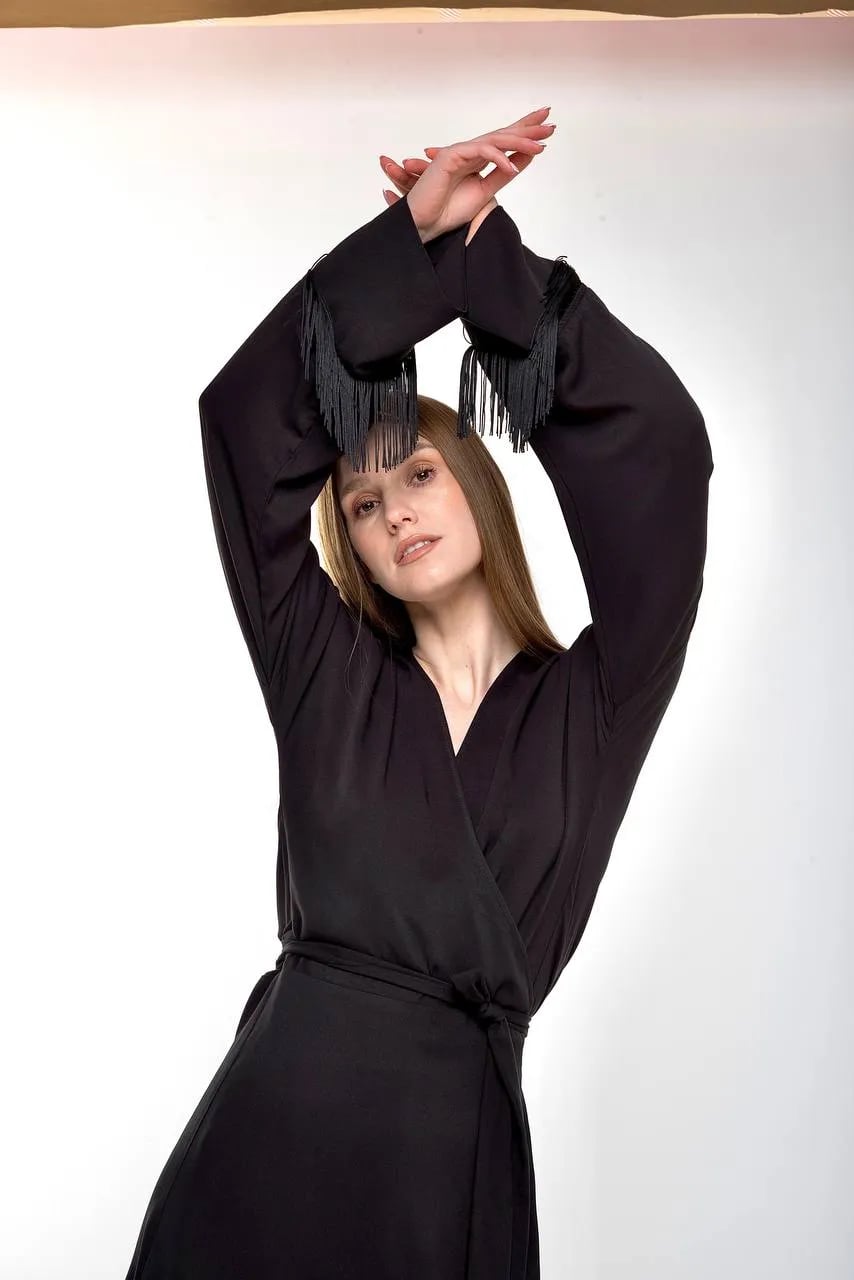 Халат «KOKSI» з бахромою на манжеті. від 13VPLUS